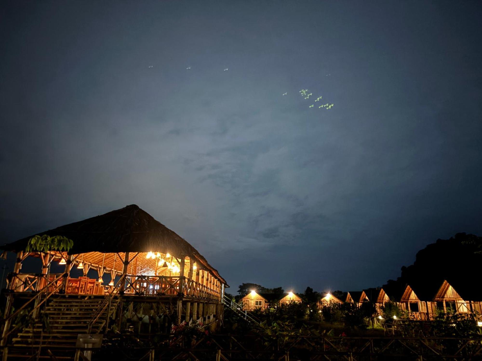 Mowgli'S Cafe Hampi & Guest House Exterior photo